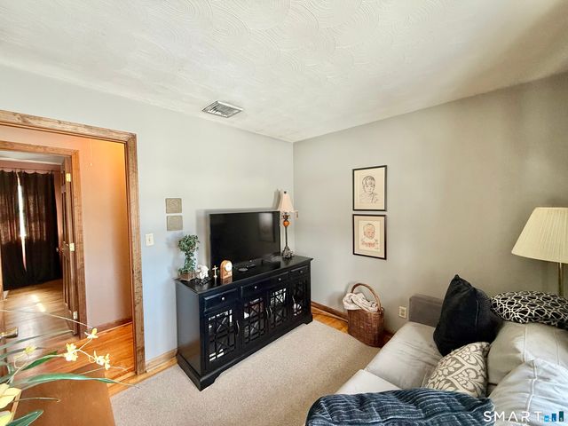 28 Elmwood Drive, Seymour, CT 06483