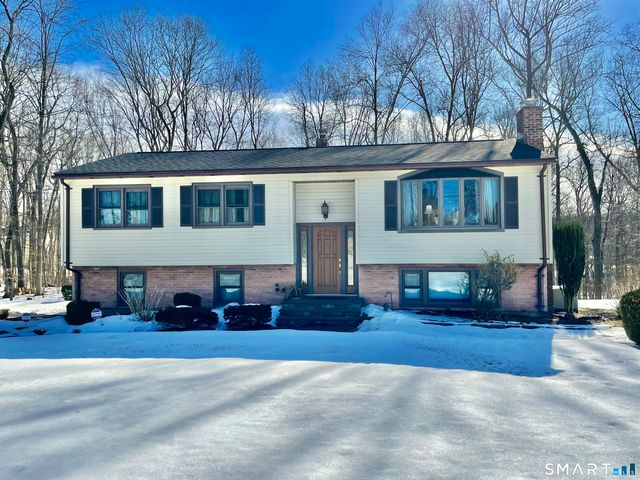 28 Elmwood Drive, Seymour, CT 06483