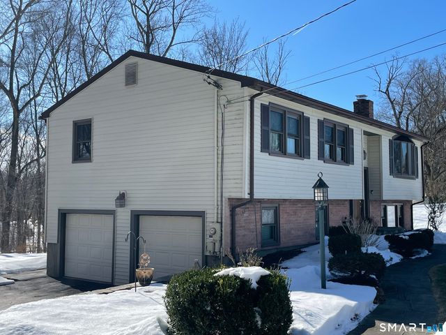 28 Elmwood Drive, Seymour, CT 06483