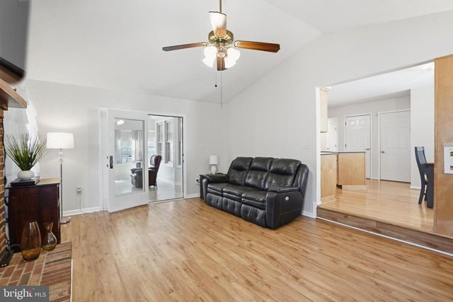 759 SUNNYFIELD LN, Baltimore, MD 21225