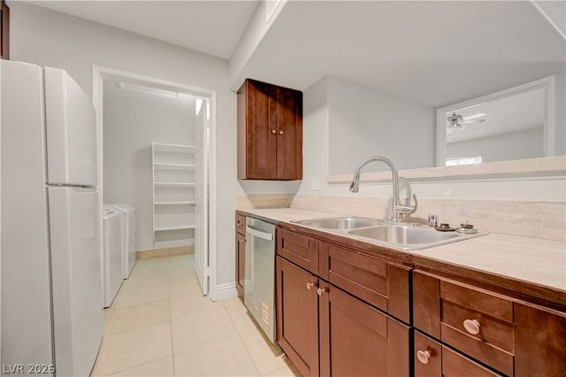 7885 West Flamingo Road 1050, Las Vegas, NV 89147