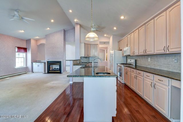 6 San Marco Road, Manchester, NJ 08759