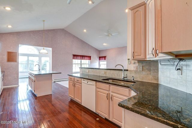 6 San Marco Road, Manchester, NJ 08759