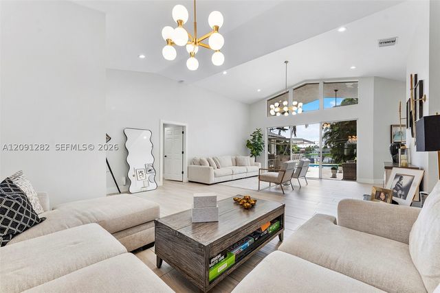 550 NW 110th Ave, Plantation, FL 33324