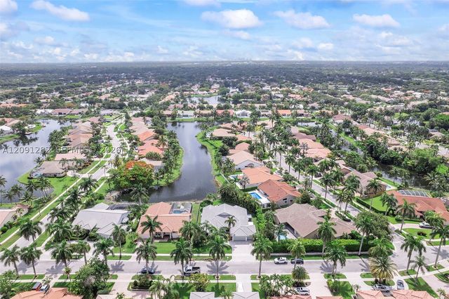 550 NW 110th Ave, Plantation, FL 33324