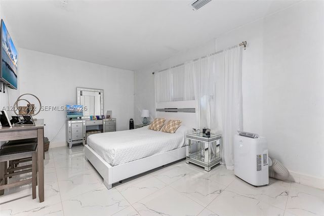 550 NW 110th Ave, Plantation, FL 33324