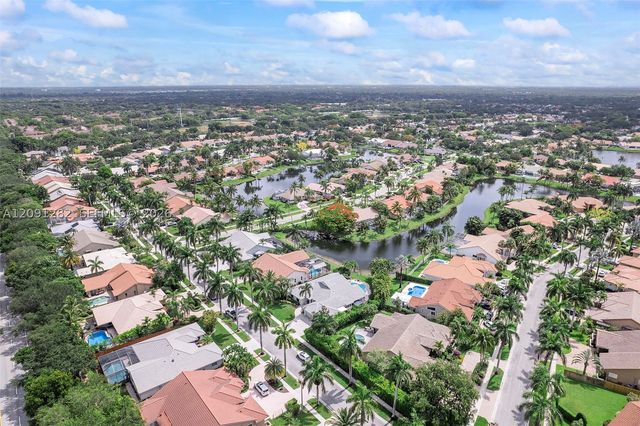 550 NW 110th Ave, Plantation, FL 33324