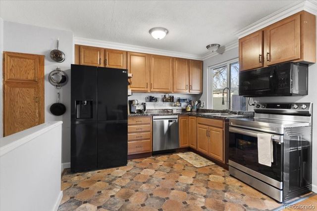 7217 W 79th Drive, Arvada, CO 80003