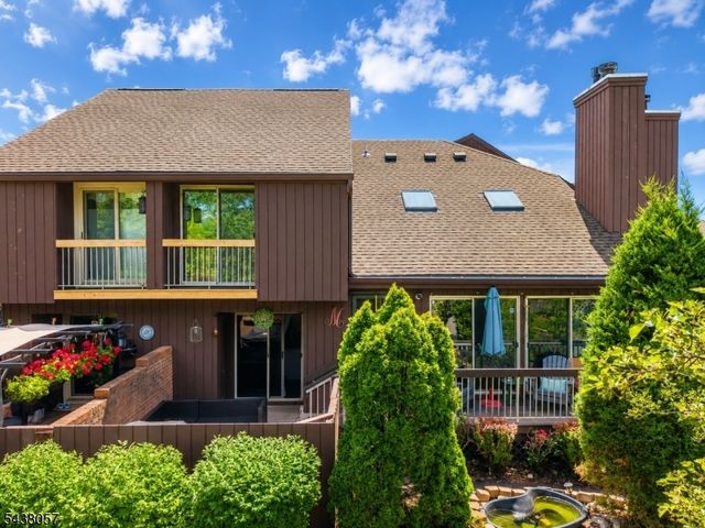 4843 Bloomingdale Dr, Hillsborough Twp., NJ 08844