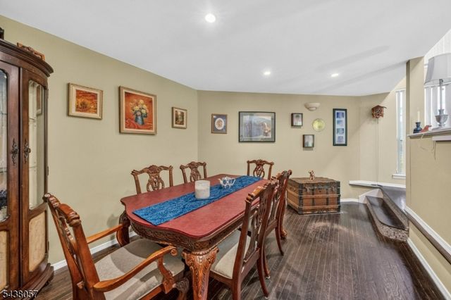 4843 Bloomingdale Dr, Hillsborough Twp., NJ 08844