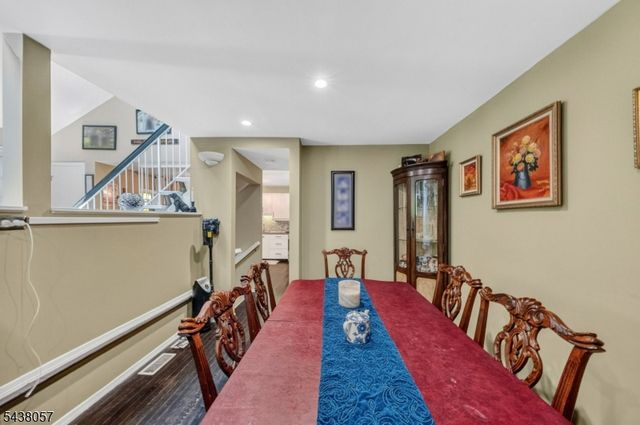 4843 Bloomingdale Dr, Hillsborough Twp., NJ 08844