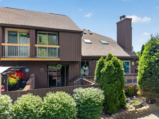 4843 Bloomingdale Dr, Hillsborough Twp., NJ 08844