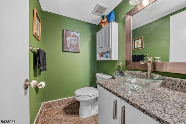 4843 Bloomingdale Dr, Hillsborough Twp., NJ 08844