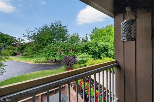 4843 Bloomingdale Dr, Hillsborough Twp., NJ 08844