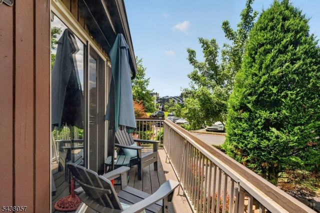4843 Bloomingdale Dr, Hillsborough Twp., NJ 08844