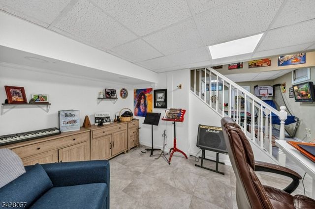 4843 Bloomingdale Dr, Hillsborough Twp., NJ 08844