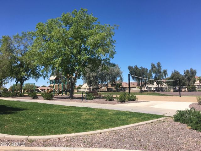 5432 W MURIEL Drive, Glendale, AZ 85308