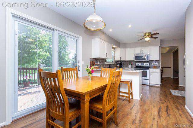 27533 Winchester Terrace, Brownstown Charter Township, MI 48183