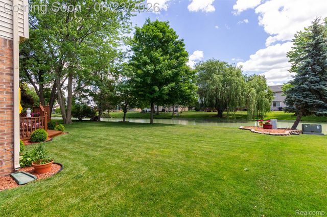27533 Winchester Terrace, Brownstown Charter Township, MI 48183