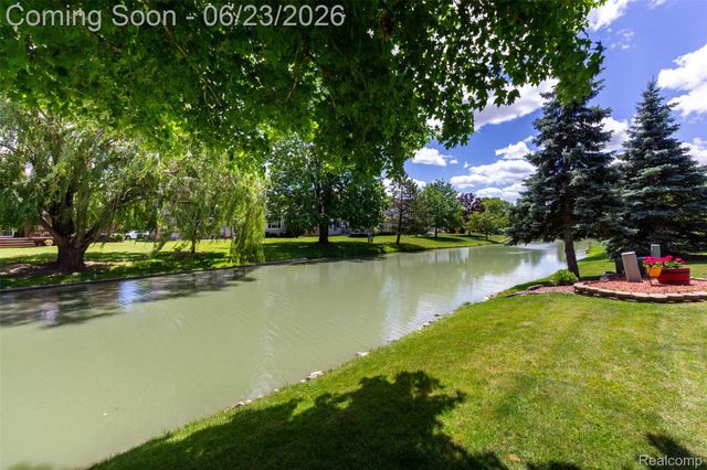 27533 Winchester Terrace, Brownstown Charter Township, MI 48183