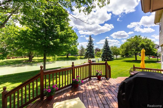 27533 Winchester Terrace, Brownstown Charter Township, MI 48183