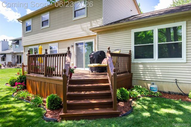 27533 Winchester Terrace, Brownstown Charter Township, MI 48183