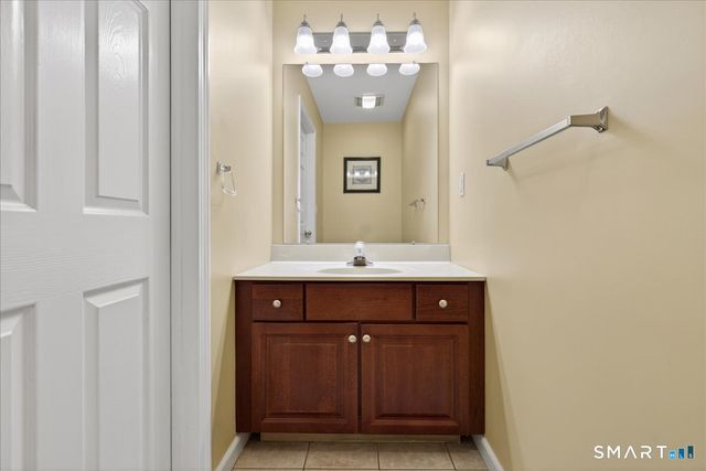 166 Palomino Pass 166, Trumbull, CT 06611