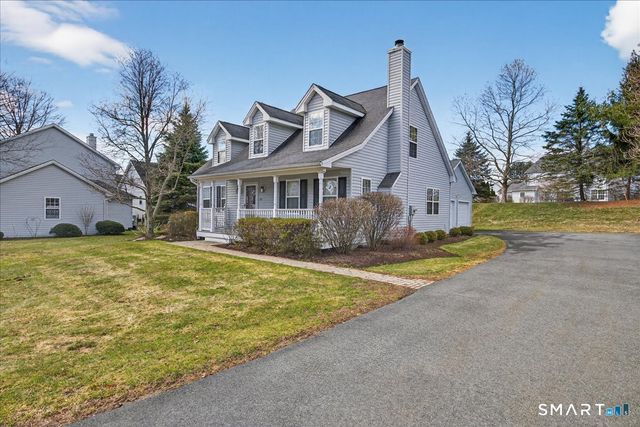 166 Palomino Pass 166, Trumbull, CT 06611