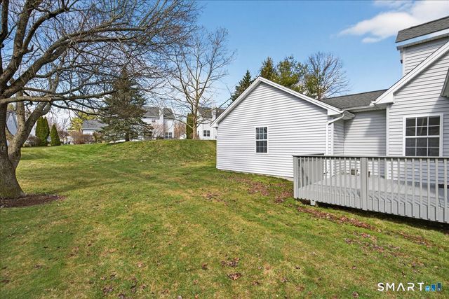 166 Palomino Pass 166, Trumbull, CT 06611