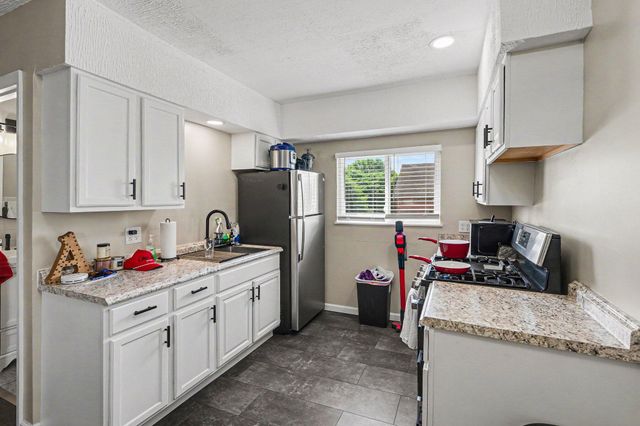 325 W 9th Street, Covington, KY 41011
