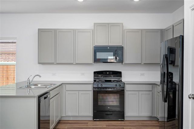 109 Winged Foot CT, San Marcos, TX 78666