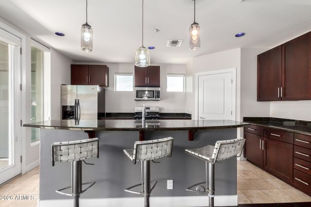 945 E PLAYA DEL NORTE Drive 5023, Tempe, AZ 85288