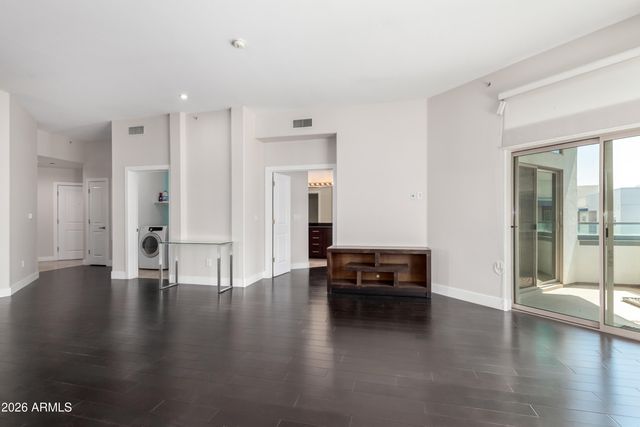 945 E PLAYA DEL NORTE Drive 5023, Tempe, AZ 85288