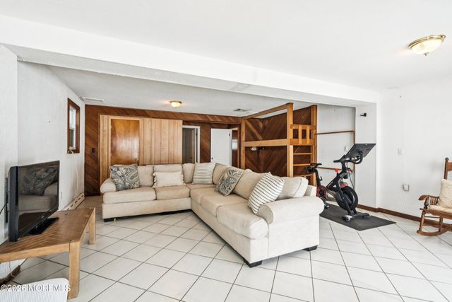 3 Deridder Court, Middletown, NJ 07748