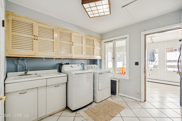 3 Deridder Court, Middletown, NJ 07748