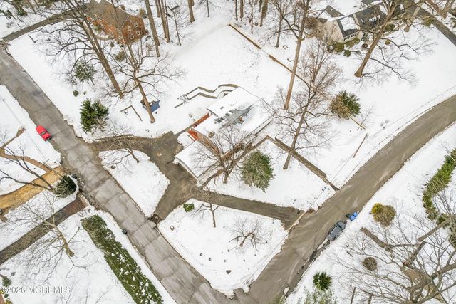 3 Deridder Court, Middletown, NJ 07748