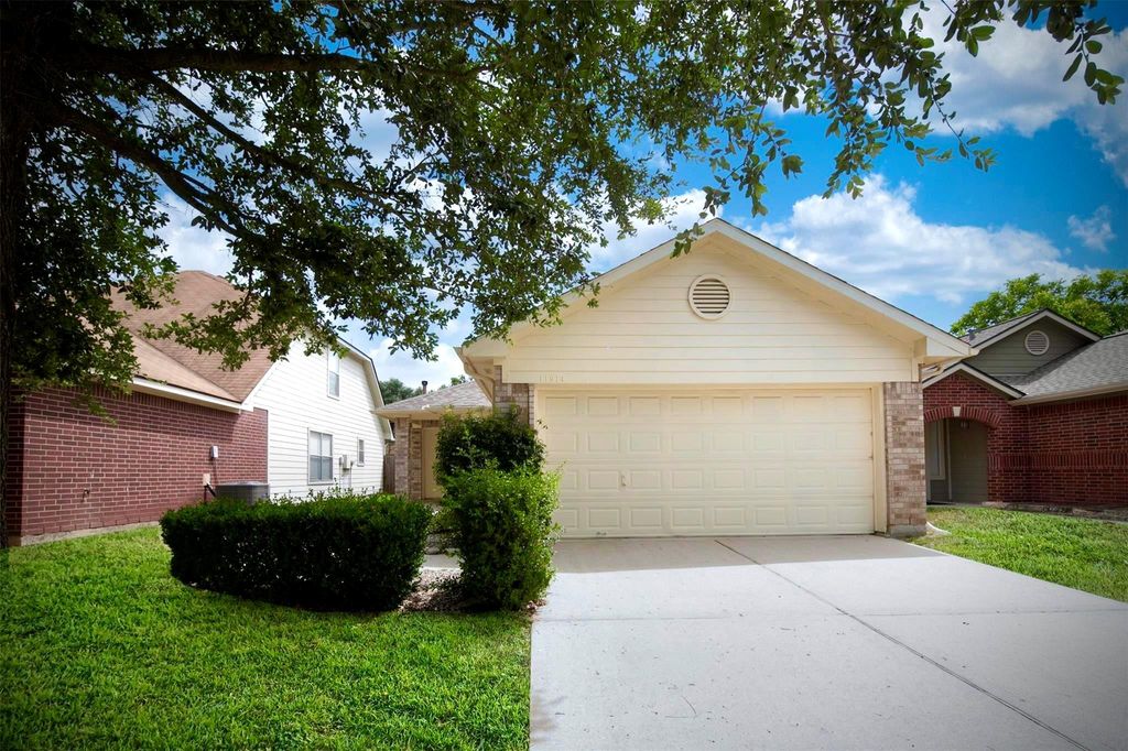 11914 Rolling Stream Drive, Tomball, TX 77375