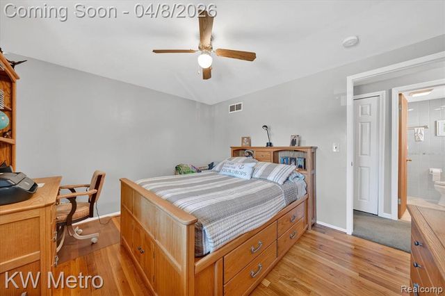 5037 Thorncroft Avenue, Royal Oak, MI 48073