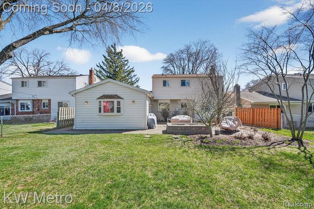 5037 Thorncroft Avenue, Royal Oak, MI 48073