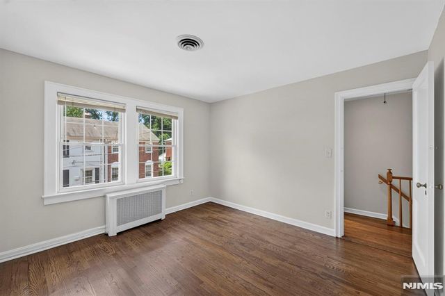 16 Randolph Terrace, Fair Lawn, NJ 07410