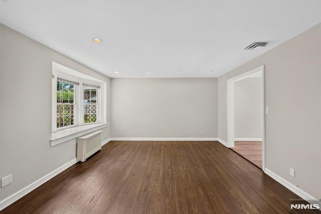 16 Randolph Terrace, Fair Lawn, NJ 07410