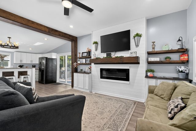 114 Falmouth Street, Williamstown, KY 41097