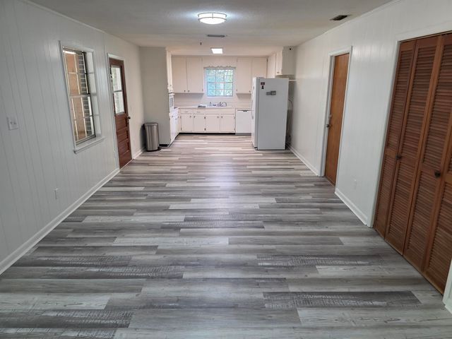 2036 TRESCOTT Drive, Tallahassee, FL 32308