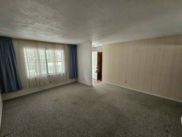 2036 TRESCOTT Drive, Tallahassee, FL 32308