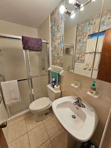 2036 TRESCOTT Drive, Tallahassee, FL 32308