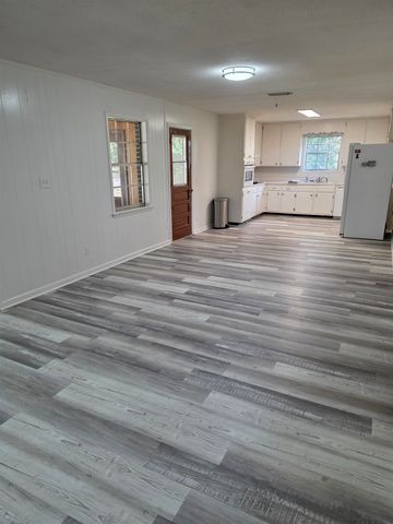 2036 TRESCOTT Drive, Tallahassee, FL 32308