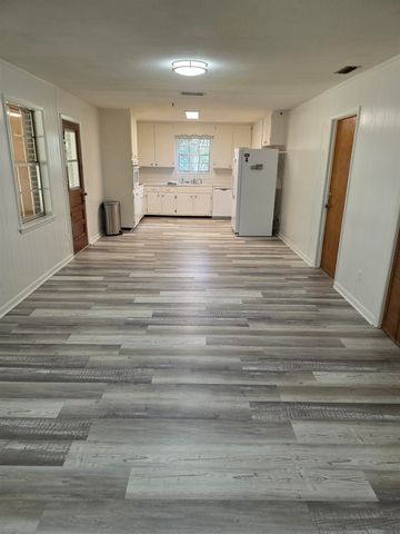 2036 TRESCOTT Drive, Tallahassee, FL 32308