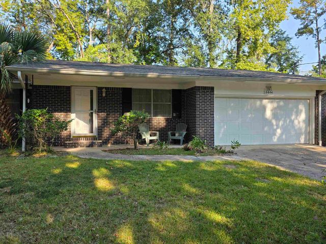 2036 TRESCOTT Drive, Tallahassee, FL 32308