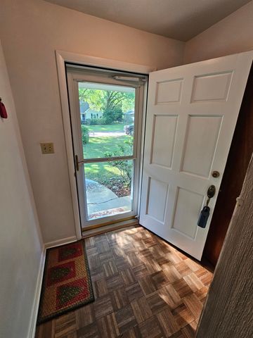 2036 TRESCOTT Drive, Tallahassee, FL 32308