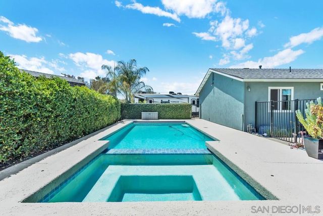 1852 EL CAJON LN., Ramona, CA 92065